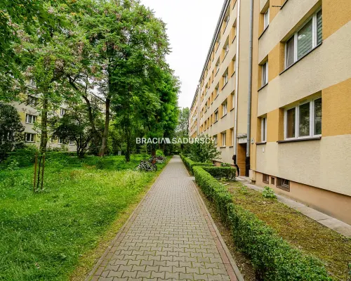 Kawalerka 27 m² | 1. piętro | al. Pokoju