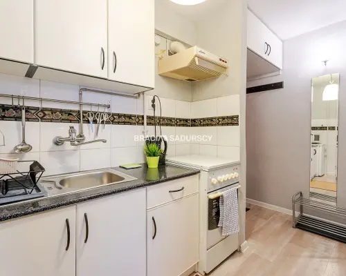 Kawalerka 27 m² | 1. piętro | al. Pokoju
