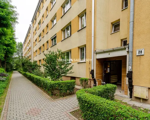 Kawalerka 27 m² | 1. piętro | al. Pokoju