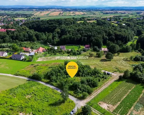 27 AR działki budowlanej w Mnikowie