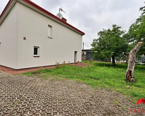 Mały,parterowy domek na wynajem!