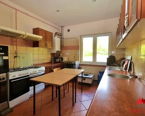 WYJĄTKOWA PRZESTRZEŃ DO WYNAJĘCIA – 212 m² + TEREN