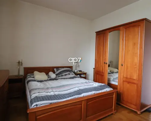 Do sprzedania przestronny dom jednorodzinny, o pow. użytkowej około 171,3m 2  usytuowany na działce 11,56a w okolicy ul. Wanili