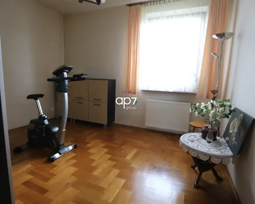Do sprzedania przestronny dom jednorodzinny, o pow. użytkowej około 171,3m 2  usytuowany na działce 11,56a w okolicy ul. Wanili