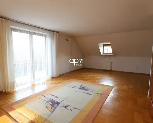 Do sprzedania przestronny dom jednorodzinny, o pow. użytkowej około 171,3m 2  usytuowany na działce 11,56a w okolicy ul. Wanili