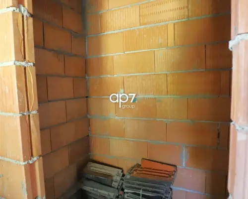 Na sprzedaż bliźniak w stanie deweloperskim o projektowanej pow. użytkowej 122.5m 2  usytuowany na działce o powierzchni ok 3a.
