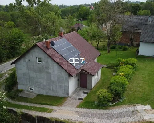 Dom z dużą działką i potencjałem inwestycyjnym - Smoków - Gmina Słomniki   Na sprzedaż nieruchomość położona w atrakcyjnej lo