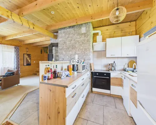 Dom z bali w Polańczyku | 100 m od Jeziora Solińskiego | apartament pod najem  Klimatyczny, całoroczny dom z bali w Polańczyk