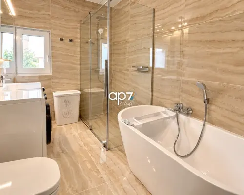 Elegancki dom z prywatną strefą SPA i ogrodem