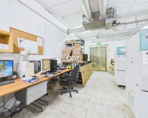 OFERTA INWESTYCYJNA NA WYŁĄCZNOŚĆ BIURA  Na sprzedaż  lokal o łącznej powierzchni   422,85m 2   zlokalizowany przy ul. Szafir