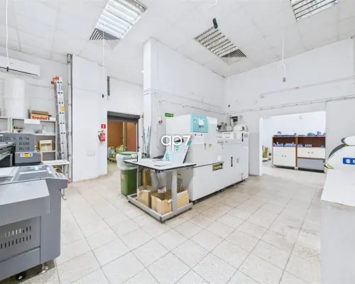 OFERTA INWESTYCYJNA NA WYŁĄCZNOŚĆ BIURA  Na sprzedaż  lokal o łącznej powierzchni   146,15m 2   zlokalizowany przy ul. Szafir