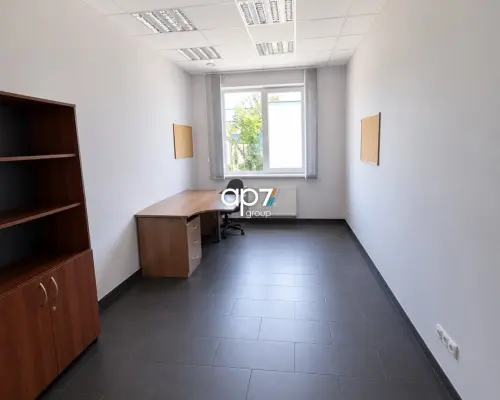 Hala magazynowa z częścią biurowo-socjalną