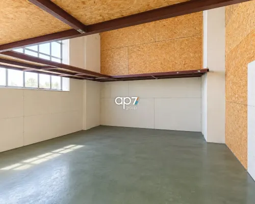 Dwupoziomowy magazyn