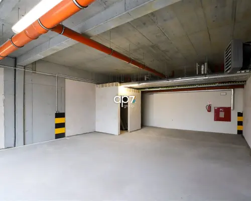 Do wynajęcia lokal  o powierzchni użytkowej 76m 2  na Prądniku Czerwonym.   Przedmiotem oferty jest lokal, którego pow