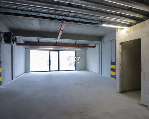 Do wynajęcia lokal  o powierzchni użytkowej 76m 2  na Prądniku Czerwonym.   Przedmiotem oferty jest lokal, którego pow