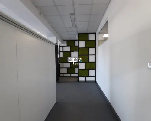 Przestronny lokal biurowy
