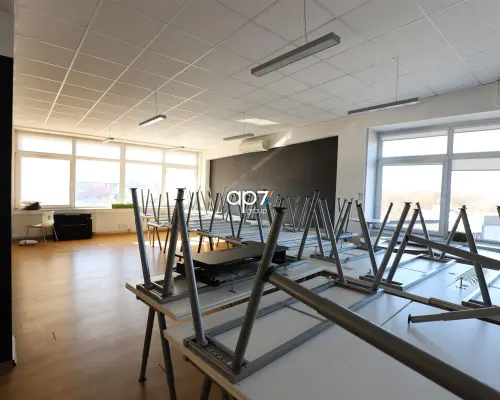 Przestronny lokal biurowy