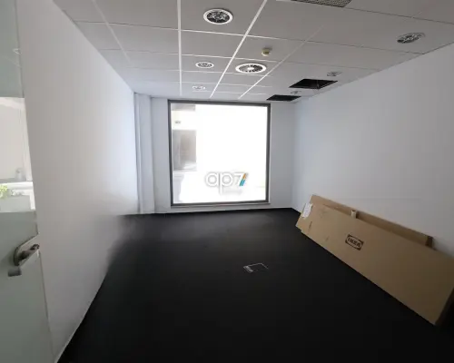 Lokal usługowy z wejściem z ulicy