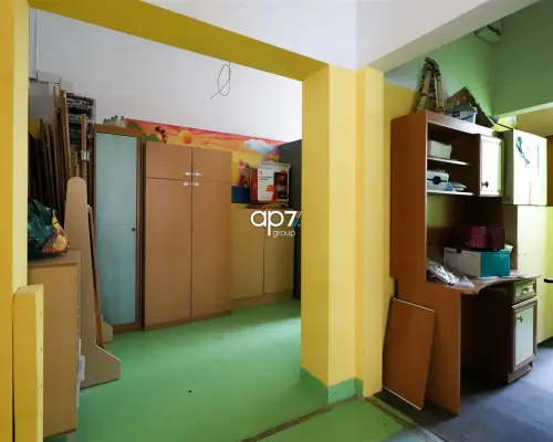 Do wynajęcia lokal usługowy na Prądniku Białym.   Lokal o powierzchni  103m   2   usytuowany jest na parterze jednego z blok&