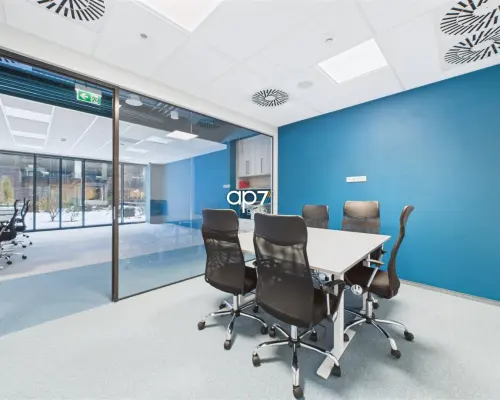 Do wynajęcia komfortowy lokal 291,15 m 2  w biurowcu klasy A zlokalizowanym przy ul. Tishnera w Krakowie.  Lokal o powierzchn