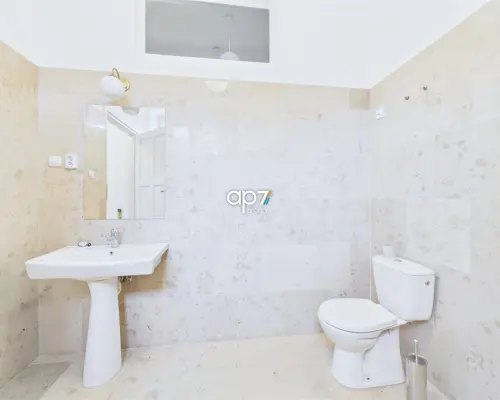 Lokal pod biuro/szkołę w centrum miasta