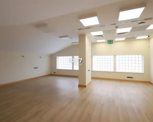 Do wynajęcia 3-kondygnacyjny budynek o łącznej powierzchni 247m 2  znajdujący się w rejonie Czerwonego Prądnika nieopodal al.29