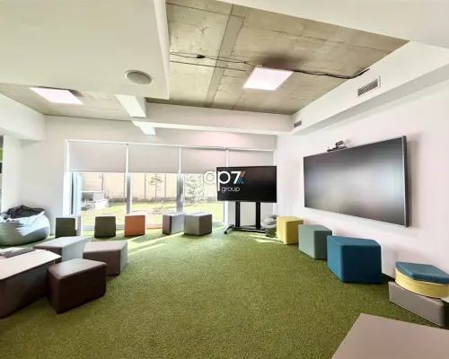 Do wynajęcia komfortowy lokal o powierzchni ok. 170m 2  w prestiżowej lokalizacji na Zabłociu.   Prezentowana powierzchnia st