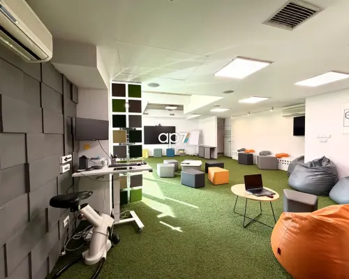 Do wynajęcia komfortowy lokal o powierzchni ok. 170m 2  w prestiżowej lokalizacji na Zabłociu.   Prezentowana powierzchnia st