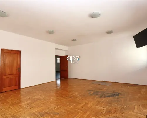 Powierzchnia biurowo–usługowa|ok. 500 m²| Zabłocie