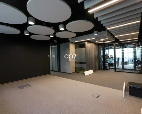 Funkcjonalne biuro 215 m² na parterze | Kraków - Bronowice, ul. Sosnowiecka   Do wynajęcia komfortowa powierzchni