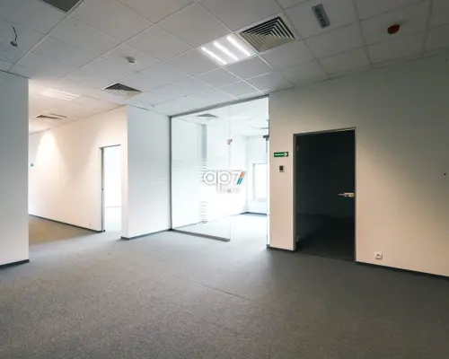 Komfortowe biuro 420 m² - całe piętro dla Twojej firmy | Kraków, Bronowice, ul. Sosnowiecka   Zapraszamy do zapoz