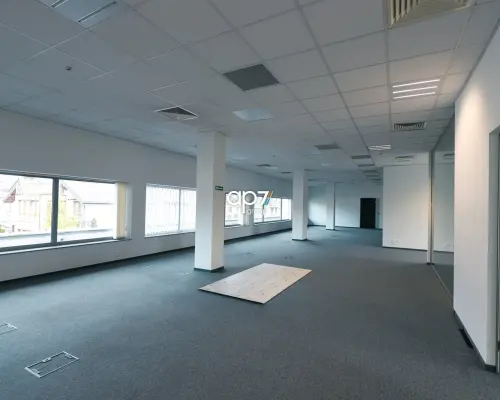 Komfortowe biuro 420 m² - całe piętro dla Twojej firmy | Kraków, Bronowice, ul. Sosnowiecka   Zapraszamy do zapoz