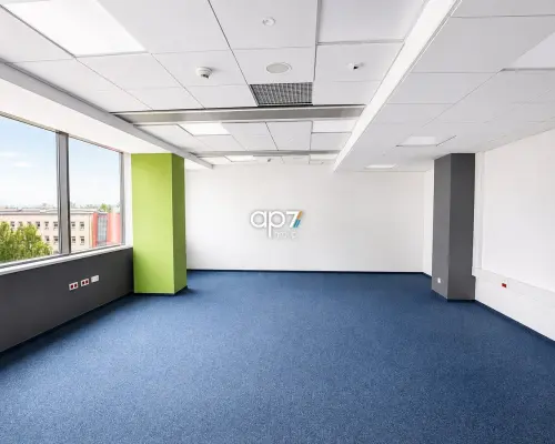 Do wynajęcia jasny i funkcjonalny lokal biurowy o pow. 259,29m 2  położony na IV piętrze w jednym z biurowców w okolicy al. Kij