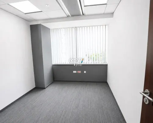 Do wynajęcia jasny i funkcjonalny lokal biurowy o pow. 259,29m 2  położony na IV piętrze w jednym z biurowców w okolicy al. Kij