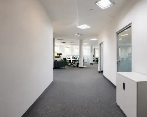 Komfortowe biuro ok. 154m 2 | Jasnogórska | 5 gabinetów | Klimatyzacja | Parking    Do wynajęcia nowoczesny lok
