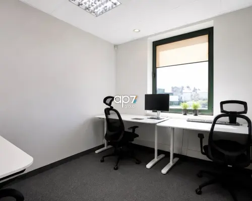 Komfortowe biuro ok. 154m 2 | Jasnogórska | 5 gabinetów | Klimatyzacja | Parking    Do wynajęcia nowoczesny lok