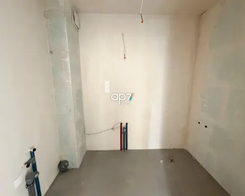 Apartament z antresolą i panoramicznymi oknami