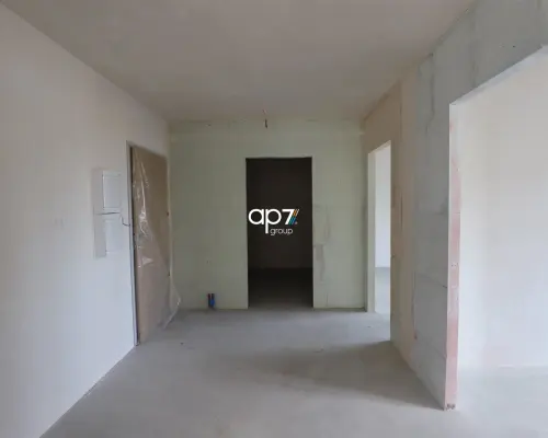 OFERTA BEZ PROWIZJI DLA BIURA!  Na sprzedaż przestronne 3-pokojowe mieszkanie z dwoma balkonami o powierzchni 68,12 m 2 , poło