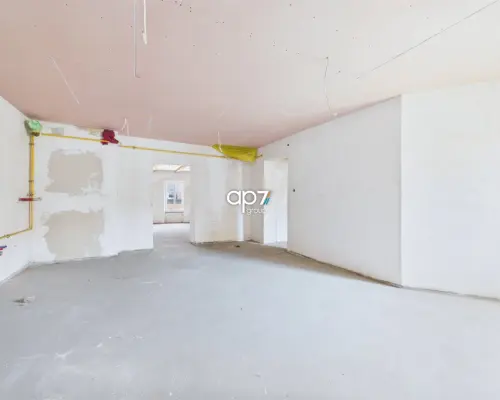 Przestrzeń z charakterem. Historyczna kamienica, nowoczesne wnętrze i 110 m² możliwości | Centrum Bytomia     Tylko w na