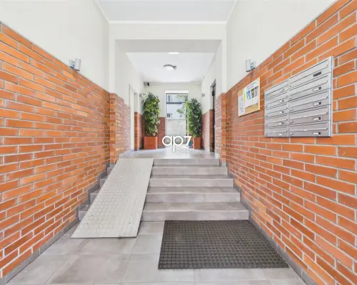 Przestronne 106 m² w odrestaurowanej kamienicy | C