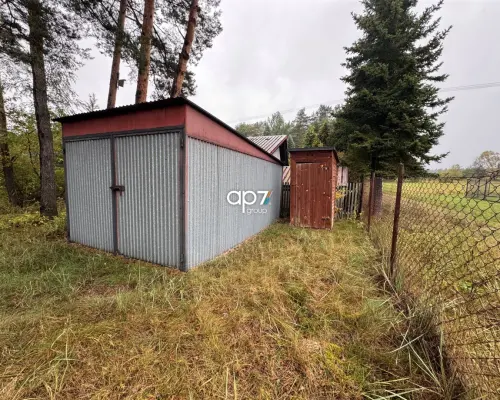 Na sprzedaż działka budowlana o powierzchni 867 m² (8,67 a) położona w spokojnej i zielonej części Nowej Wsi Tworoskiej (g