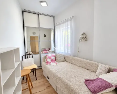 OKOLE | 2 POKOJE | 30 m² | OGRÓDEK | PARTER