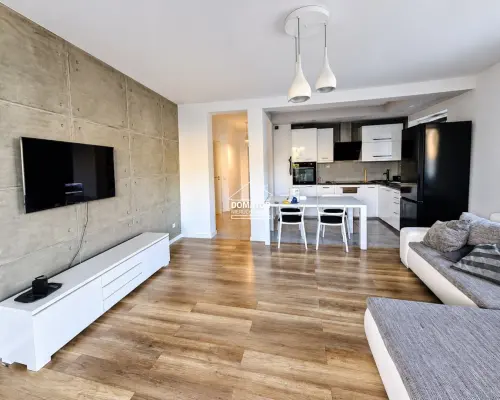 Mieszkanie na wynajem z balkonem 3 pokoje