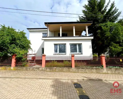 Dom z potencjałem do życia i biznesu | Jaroszówka