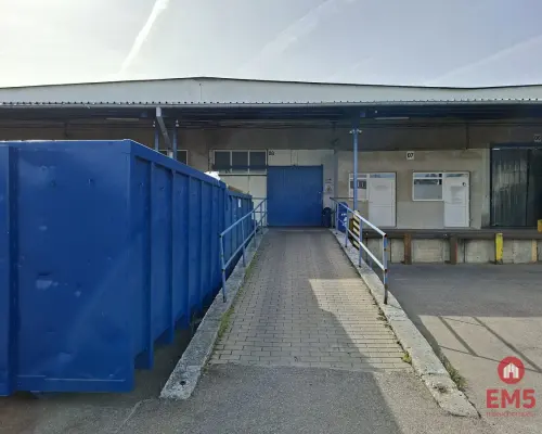 Magazyn z rampą 160 m2