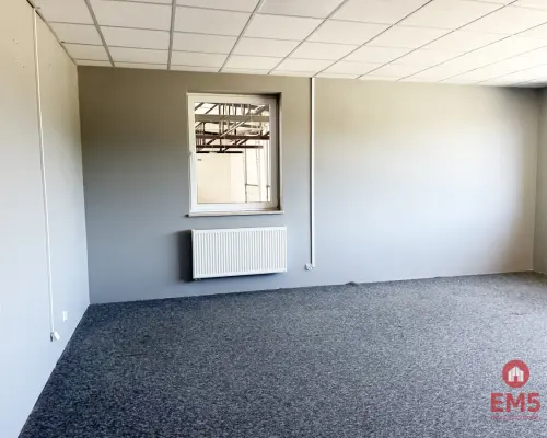 Biuro pod miastem, magazyn, plac