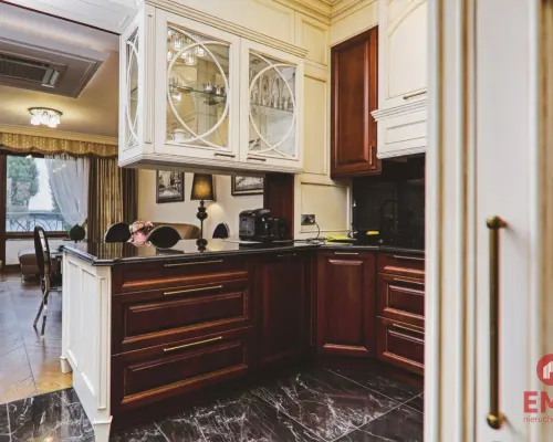 Dwupoziomowy Apartament z Panoramą na Jezioro