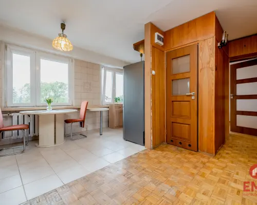 86m2 ul.Piasta piętro 3