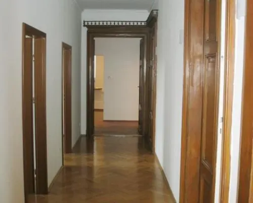Atrakcyjny lokal biurowy w kamienicy biurowej przy ulicy Karmelickiej