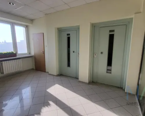 lokal w wyremontowanym biurowcu